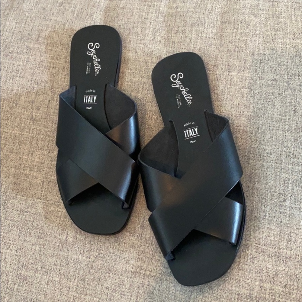 Leather sandals